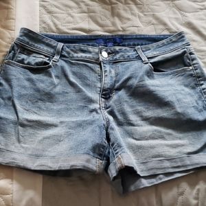 Apt 9 shorts